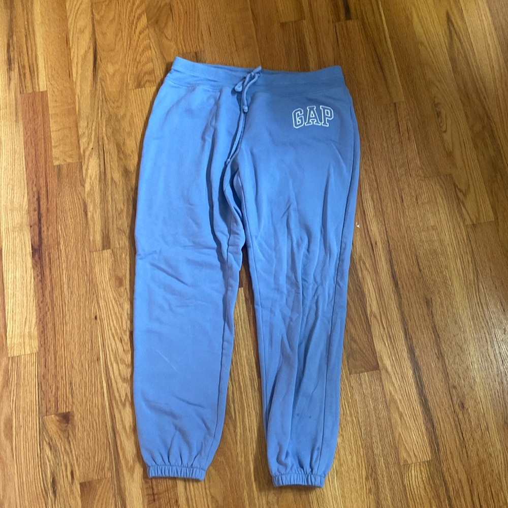 Gap Cuffed Lavendar Sweatpants